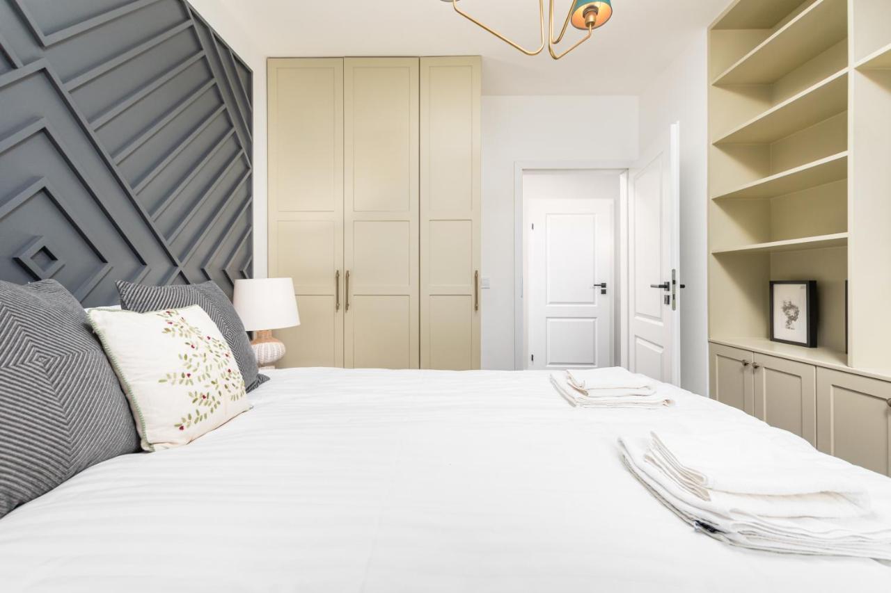 Fort Wola 12A By Homeprime วอร์ซอ ภายนอก รูปภาพ