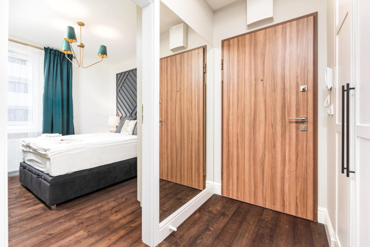 Fort Wola 12A By Homeprime วอร์ซอ ภายนอก รูปภาพ